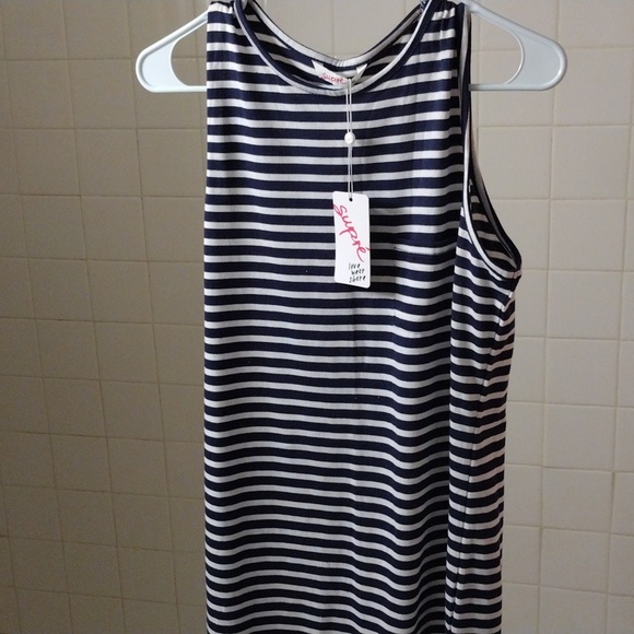 Women's sleeveless tee shirt - Picture 1 of 1